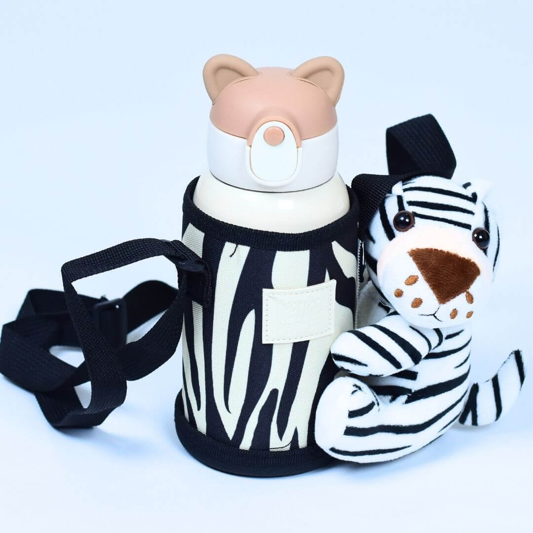 530ml Water Bottle with Stuffed Tiger | Stay Hydrated and Show Your Love of Tigers