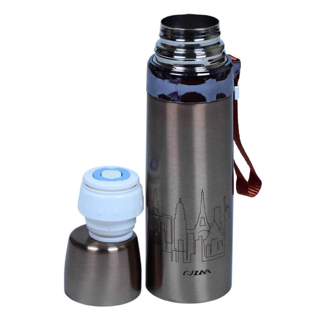 Stainless Steel Water Bottle with Cityscape Design - The Perfect Way to Stay Hydrated and Show Your Love of Travel!